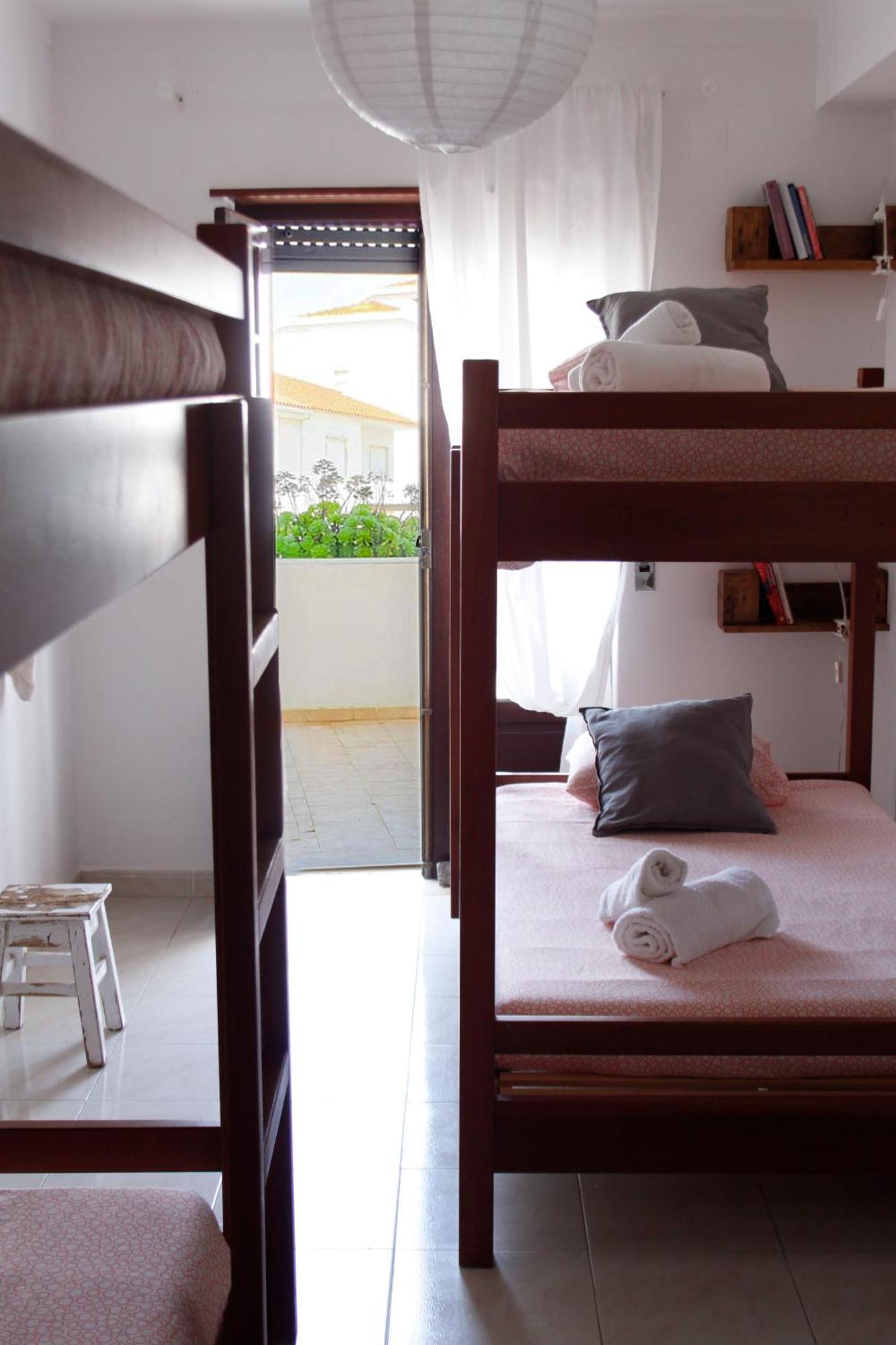 Boa Onda Guesthouse Atouguia Da Baleia Δωμάτιο φωτογραφία